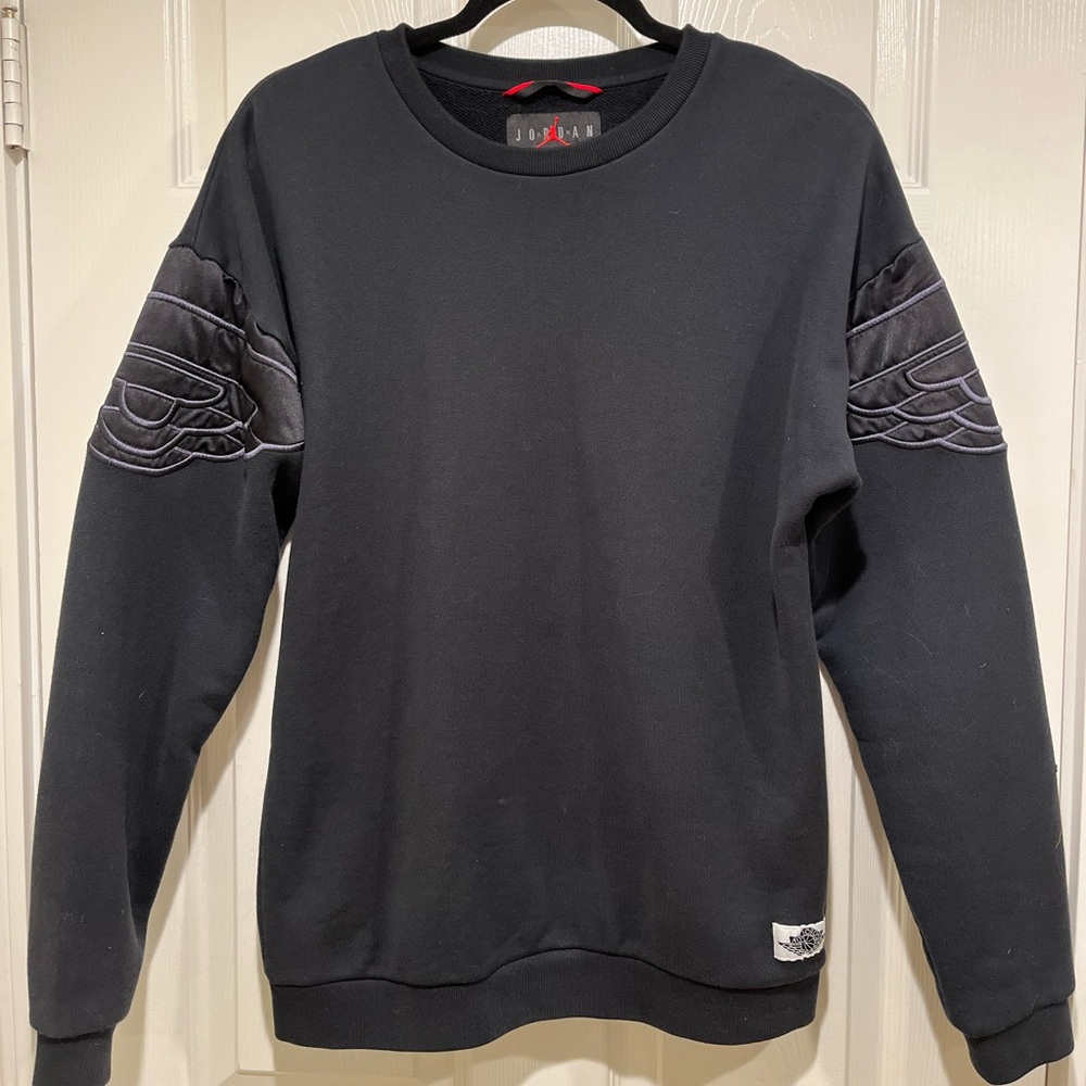 Air Jordan Black Sweatshirt with Detailed Shoulders